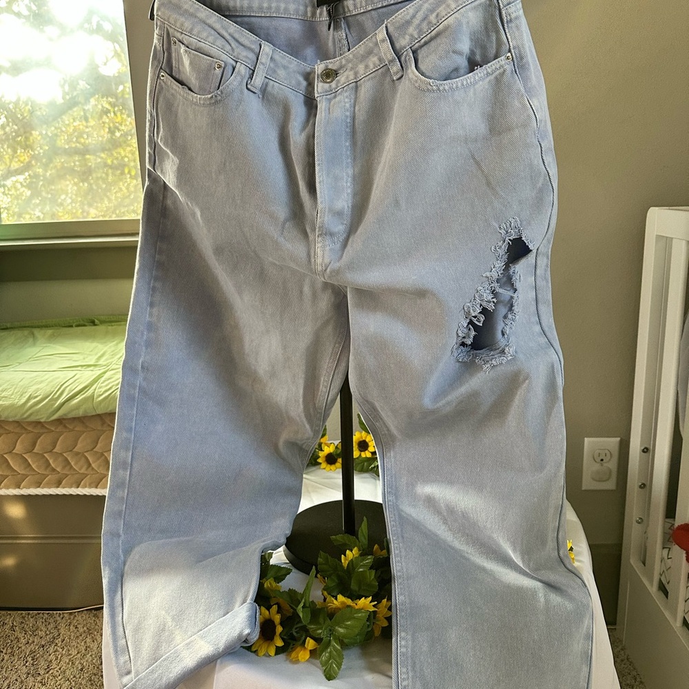 Forever 21 Light Blue Relaxed Women's Jeans